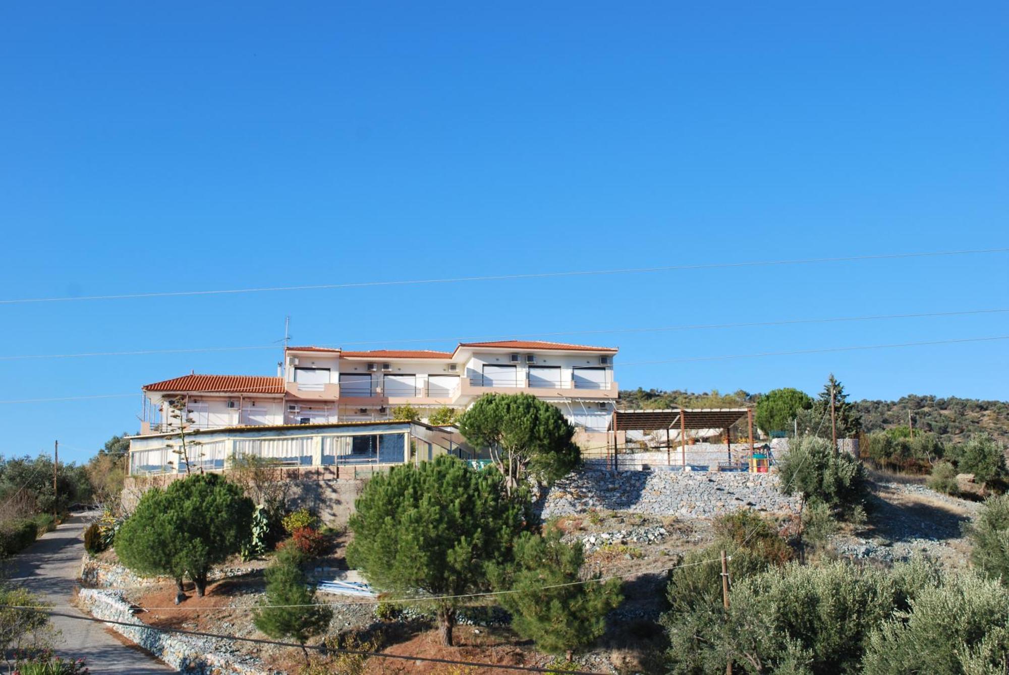 Blue Bay Hotel Charamida Экстерьер фото